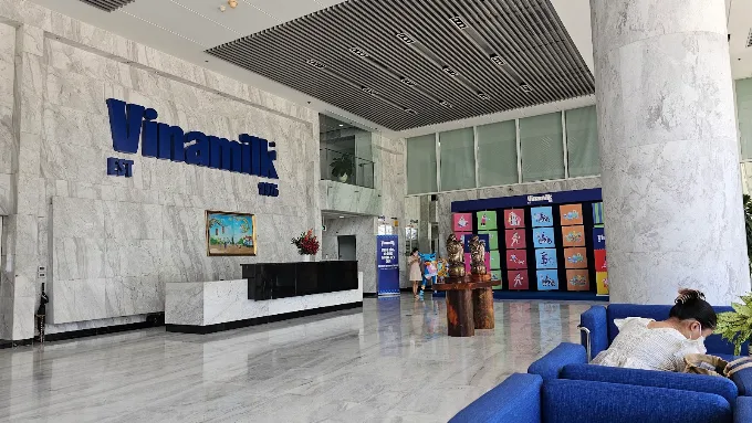 vinamilk-tower-2